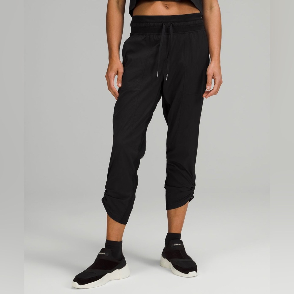 Black lululemon cropped, studio dance joggers. Size 2.
